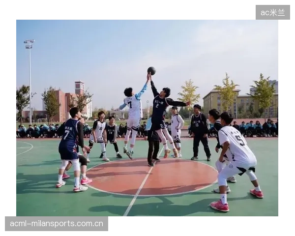 篮球少年投篮砸破天花板：梦想的飞跃与未来的无限可能